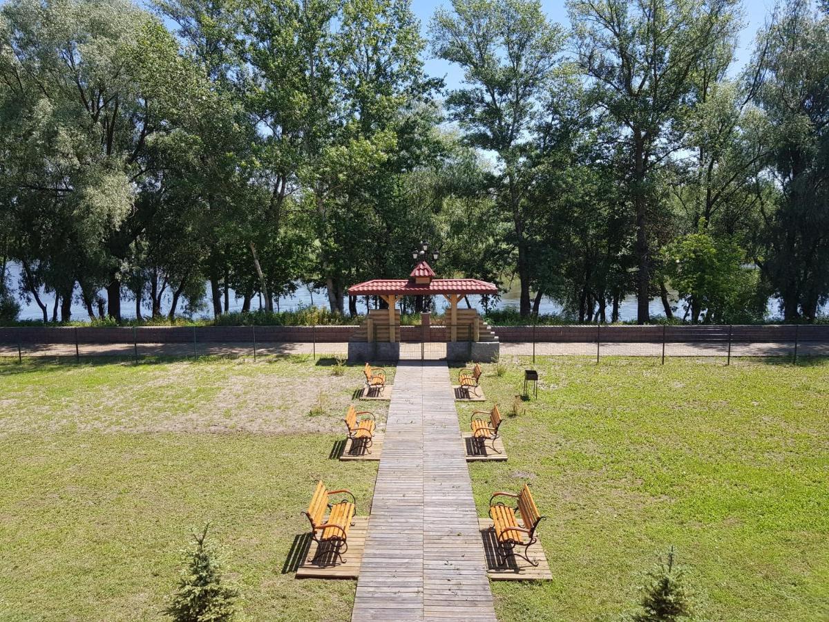 Загородный Комплекс Fort Pirnov Park Pirnove Extérieur photo