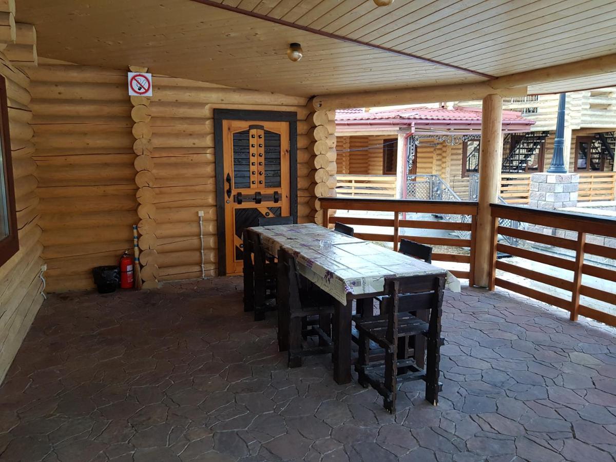 Загородный Комплекс Fort Pirnov Park Pirnove Extérieur photo