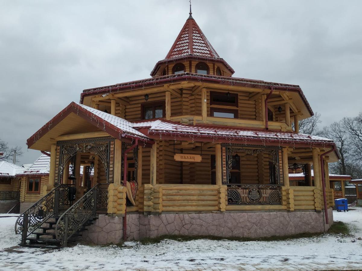Загородный Комплекс Fort Pirnov Park Pirnove Extérieur photo